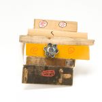 真実のたらこくちびる あべはやと<br>
<br>
たらこくちびるを人に食べさせている。<br>
ウソつきが食べるとめんたいこ味がする。<br>
正直者が食べるとたらこ味がする。